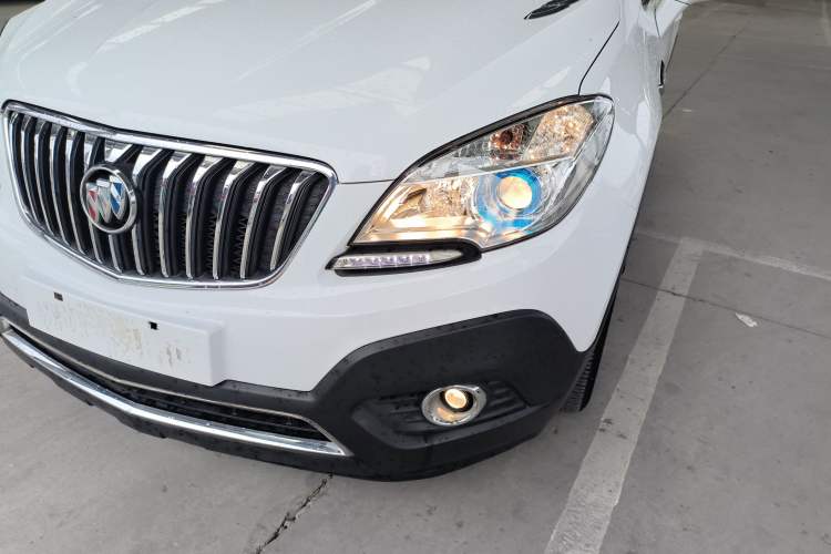 Used Buick Encore 2015 1.4T Automatic Two-Wheel Drive Urban Elite Version Left Front Headlight