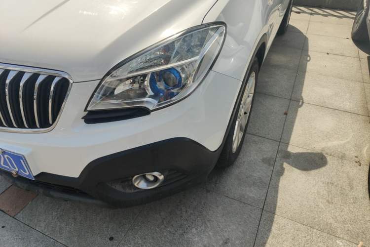 Used Buick Encore 2015 1.4T Automatic Two-Wheel Drive Urban Elite Version Left Front Headlight