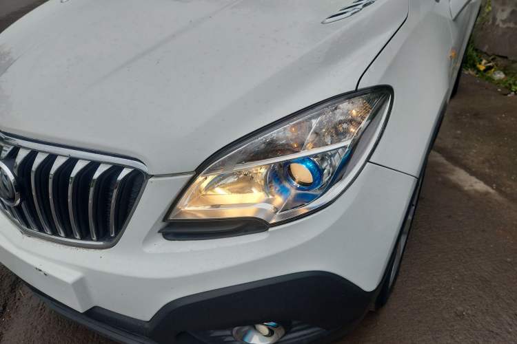 Used Buick Encore 2015 1.4T Automatic Two-Wheel Drive Urban Elite Version Left Front Headlight