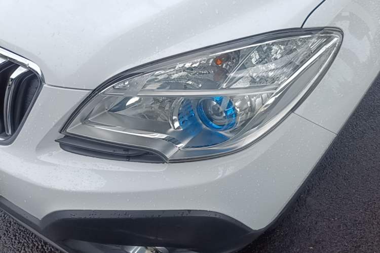 Used Buick Encore 2015 1.4T Automatic Two-Wheel Drive Urban Elite Version Left Front Headlight
