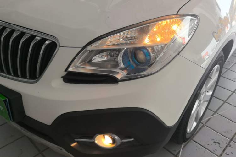 Used Buick Encore 2015 1.4T Automatic Two-Wheel Drive Urban Leading Model Left Front Headlight