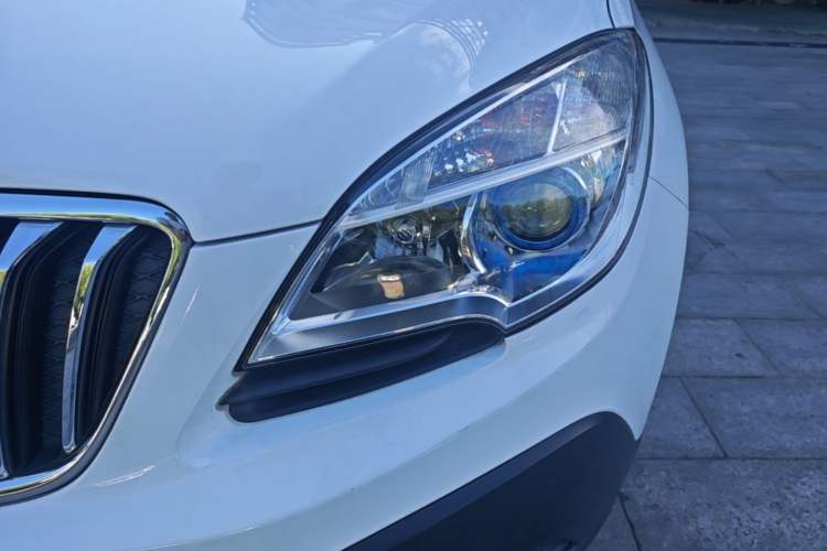 Used Buick Encore 2015 1.4T Automatic Two-Wheel Drive Urban Elite Version Left Front Headlight