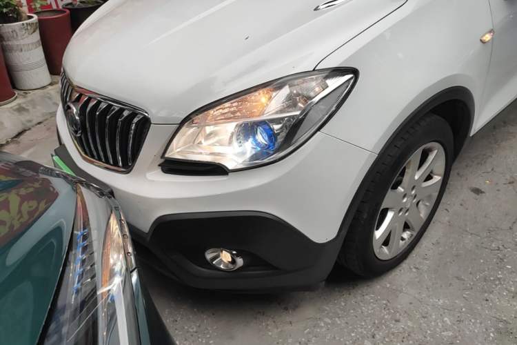 Used Buick Encore 2015 1.4T Automatic Two-Wheel Drive Urban Elite Version Left Front Headlight