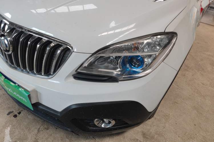 Used Buick Encore 2015 1.4T Manual Two-Wheel Drive Urban Advanced Model Left Front Headlight