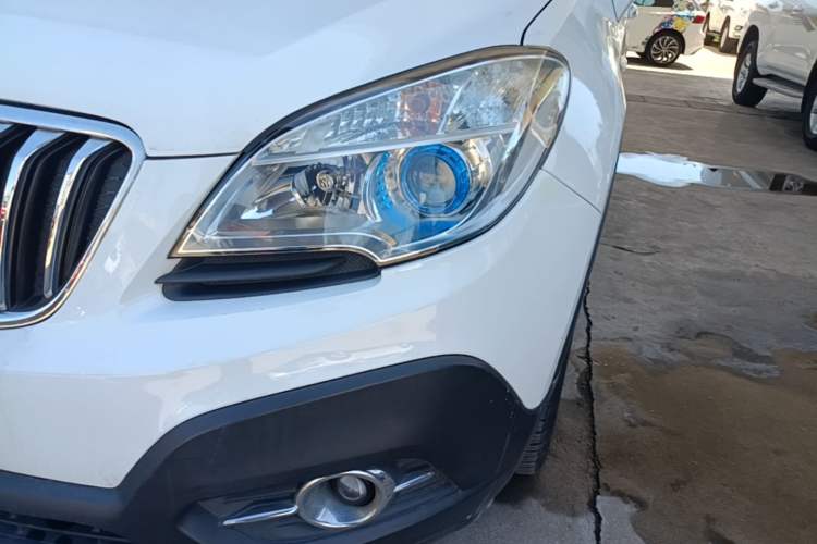 Used Buick Encore 2015 1.4T Automatic Two-Wheel Drive Urban Leading Model Left Front Headlight