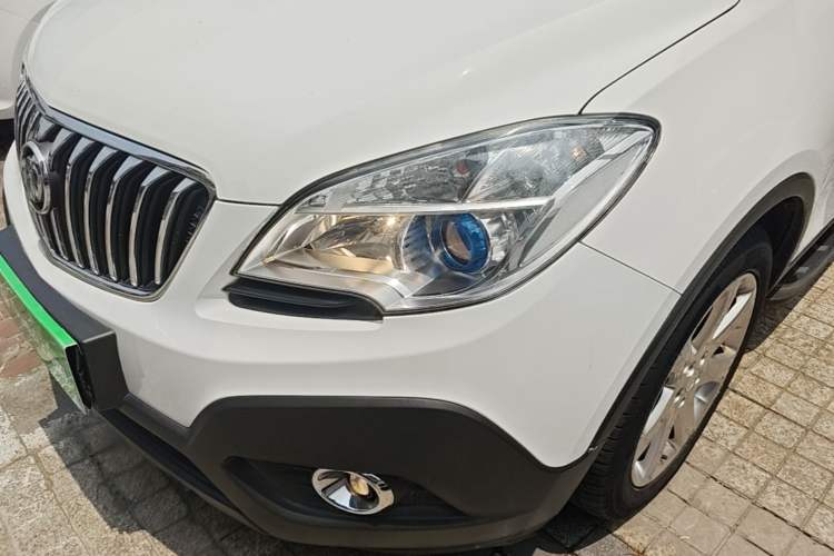 Used Buick Encore 2015 1.4T Automatic Two-Wheel Drive Urban Elite Version Left Front Headlight