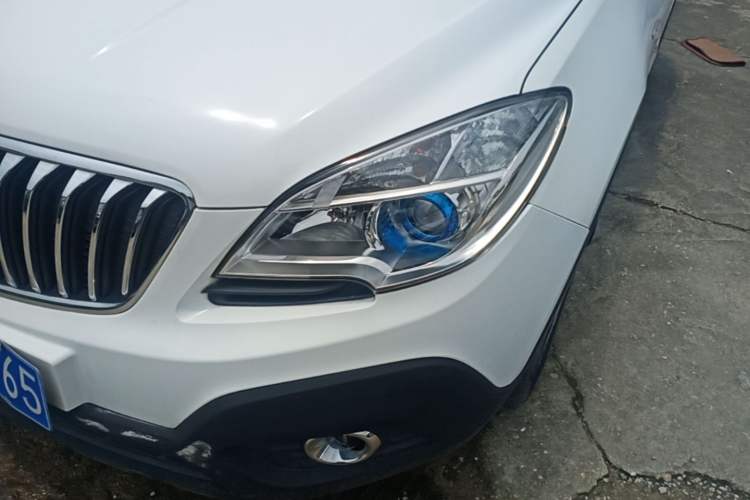 Used Buick Encore 2015 1.4T Automatic Two-Wheel Drive Urban Elite Version Left Front Headlight