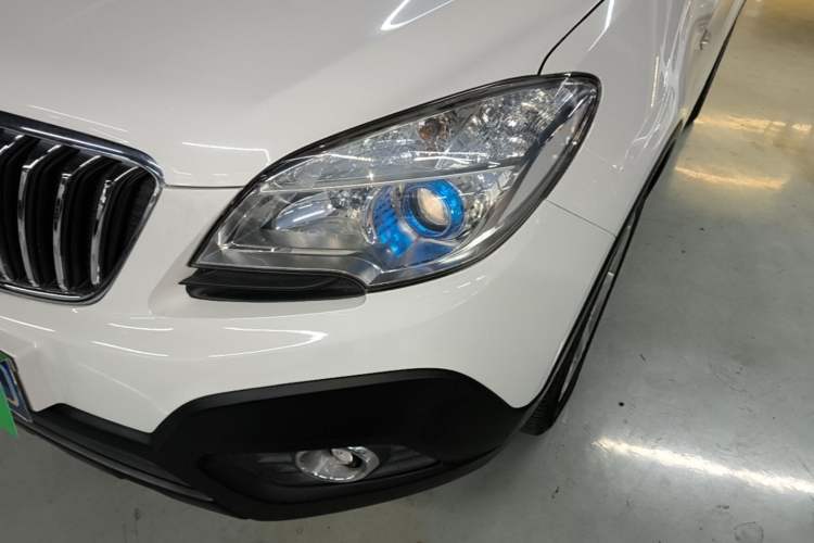 Used Buick Encore 2015 1.4T Automatic Two-Wheel Drive Urban Elite Version Left Front Headlight