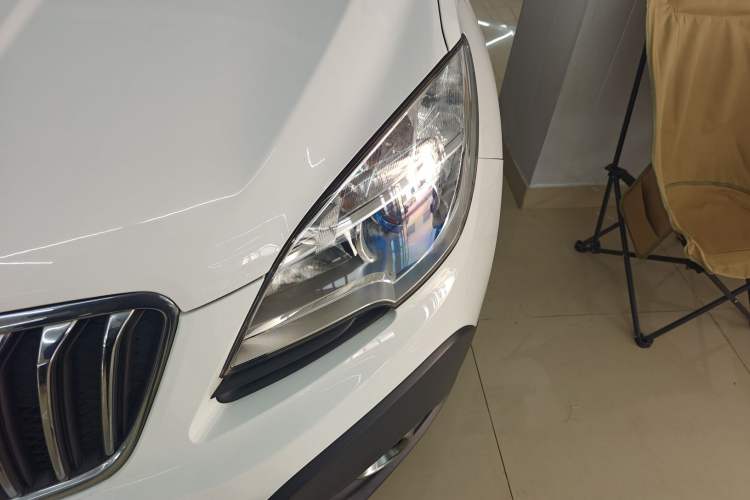 Used Buick Encore 2015 1.4T Automatic Two-Wheel Drive Urban Elite Version Left Front Headlight