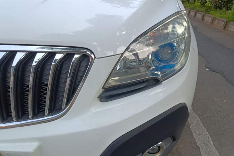 Used Buick Encore 2015 1.4T Automatic Two-Wheel Drive Urban Elite Version Left Front Headlight
