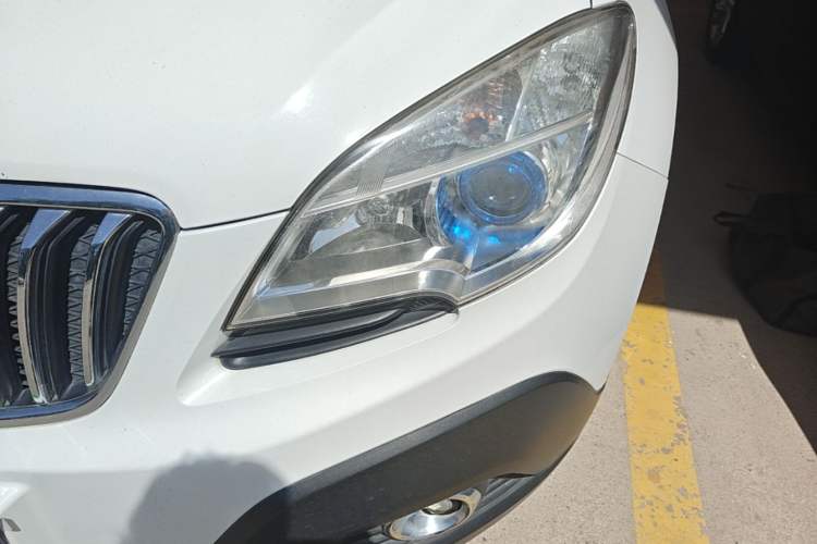 Used Buick Encore 2015 1.4T Automatic Two-Wheel Drive Urban Elite Version Left Front Headlight