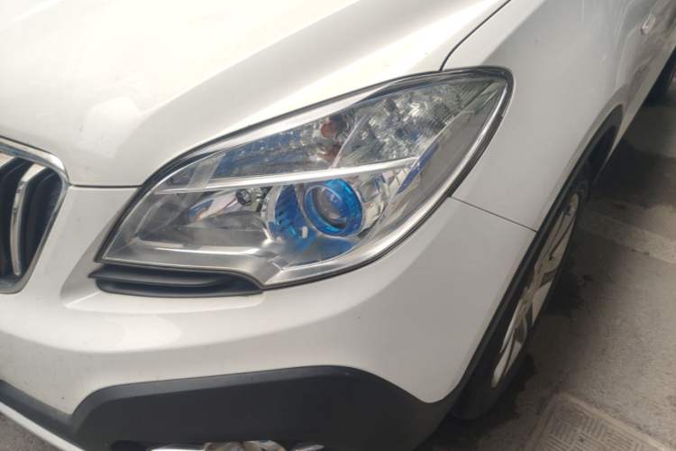 Used Buick Encore 2015 1.4T Automatic Two-Wheel Drive Urban Leading Model Left Front Headlight
