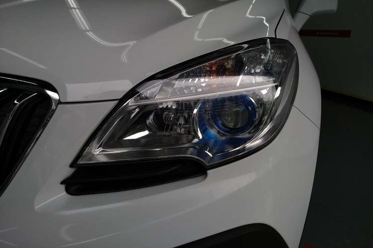 Used Buick Encore 2015 1.4T Automatic Two-Wheel Drive Urban Elite Version Left Front Headlight