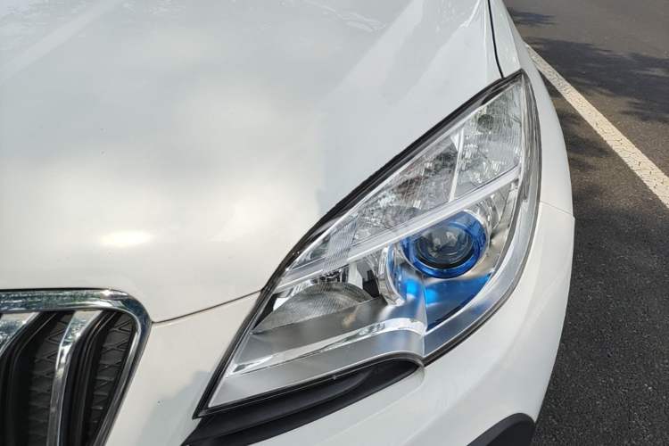 Used Buick Encore 2015 1.4T Automatic Two-Wheel Drive Urban Elite Version Left Front Headlight