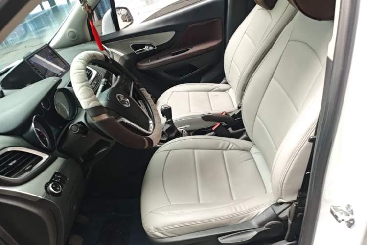 Used Buick Encore 2015 1.4T Manual Two-Wheel Drive Urban Advanced Model Left Front Seat