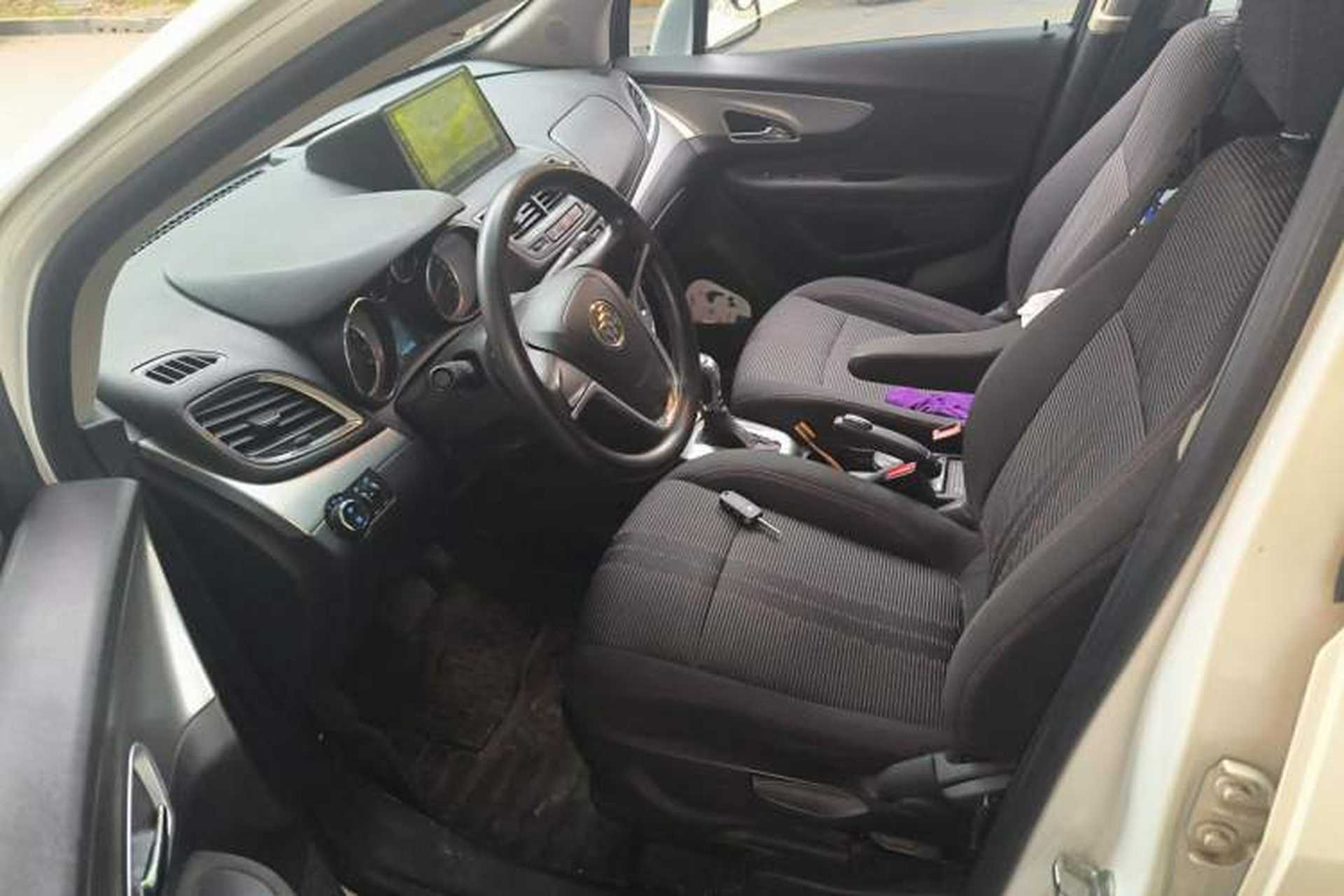 Used Buick Encore 2015 1.4T Automatic Two-Wheel Drive Urban Elite Version Left Front Seat
