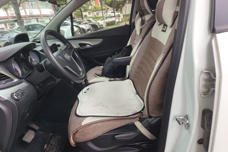 Used Buick Encore 2015 1.4T Automatic Two-Wheel Drive Urban Elite Version Left Front Seat