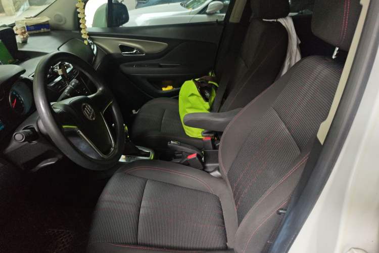 Used Buick Encore 2015 1.4T Automatic Two-Wheel Drive Urban Elite Version Left Front Seat
