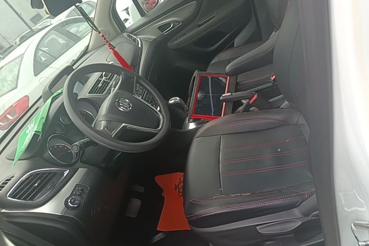 Used Buick Encore 2015 1.4T Automatic Two-Wheel Drive Urban Elite Version Left Front Seat