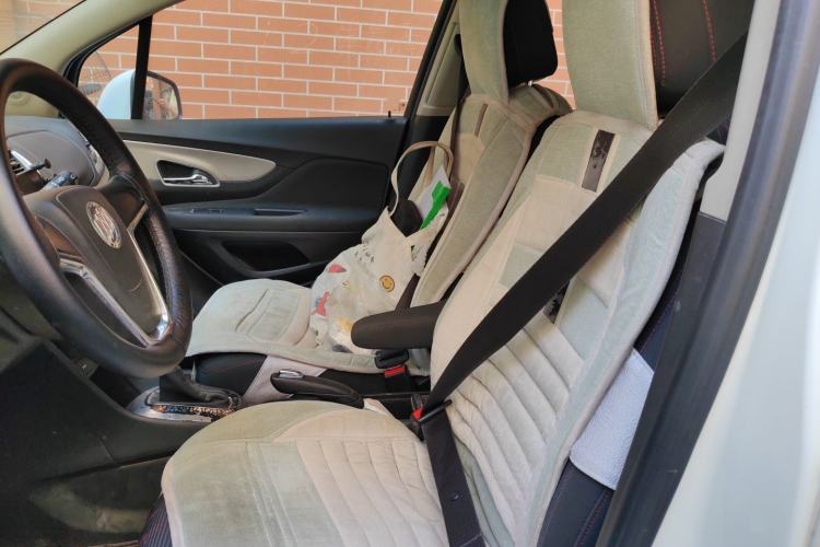 Used Buick Encore 2015 1.4T Automatic Two-Wheel Drive Urban Elite Version Left Front Seat