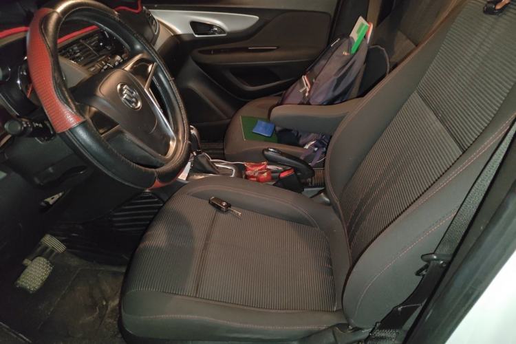 Used Buick Encore 2015 1.4T Automatic Two-Wheel Drive Urban Elite Version Left Front Seat