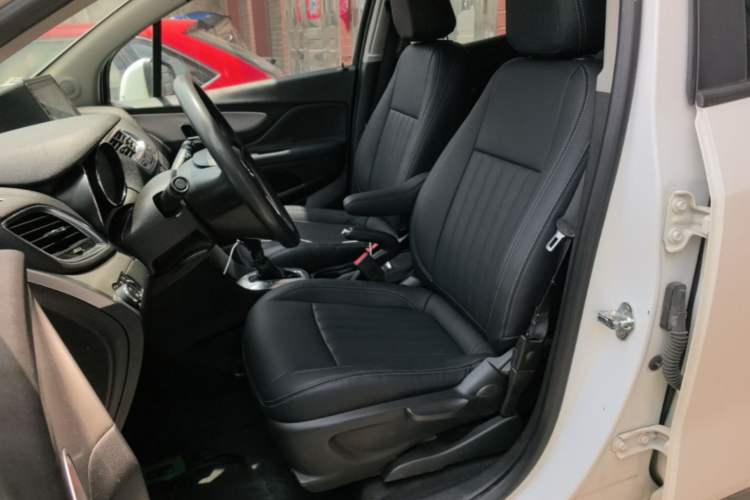 Used Buick Encore 2015 1.4T Automatic Two-Wheel Drive Urban Elite Version Left Front Seat
