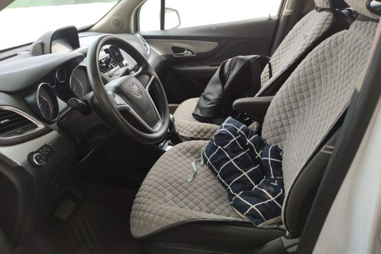 Used Buick Encore 2015 1.4T Automatic Two-Wheel Drive Urban Elite Version Left Front Seat