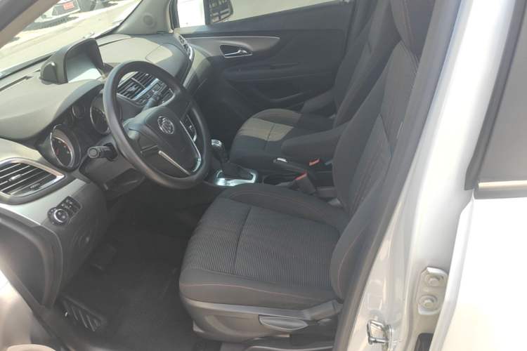Used Buick Encore 2015 1.4T Automatic Two-Wheel Drive Urban Elite Version Left Front Seat