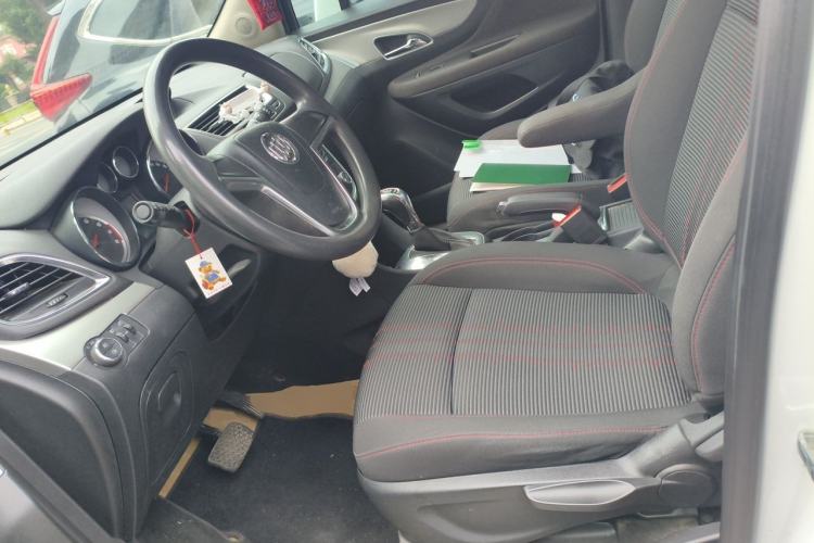 Used Buick Encore 2015 1.4T Automatic Two-Wheel Drive Urban Elite Version Left Front Seat