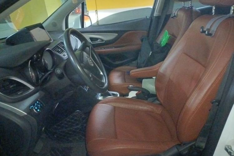 Used Buick Encore 2015 1.4T Automatic Two-Wheel Drive Urban Elite Version Left Front Seat