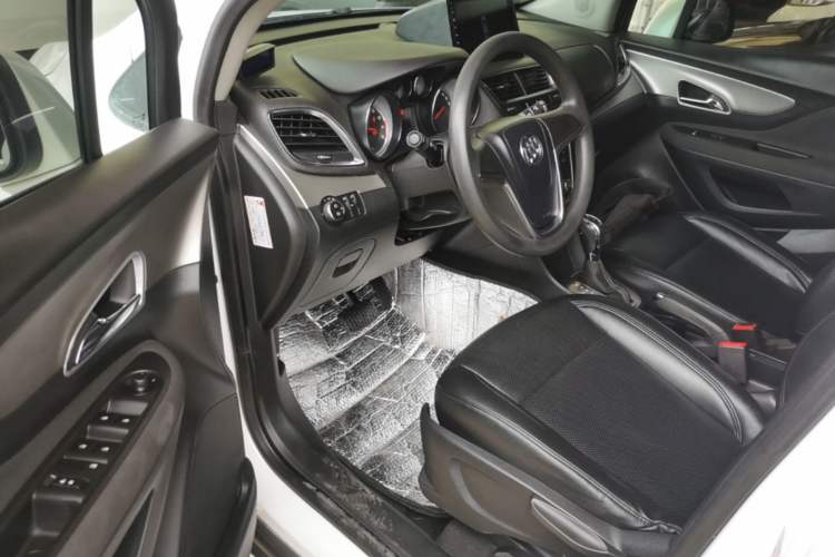 Used Buick Encore 2015 1.4T Automatic Two-Wheel Drive Urban Elite Version Left Front Seat