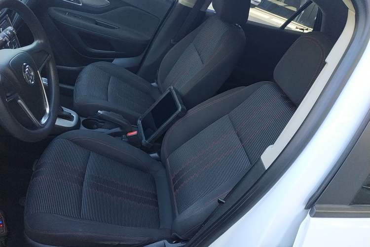 Used Buick Encore 2015 1.4T Automatic Two-Wheel Drive Urban Elite Version Left Front Seat