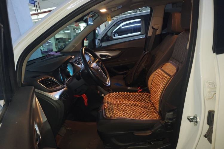 Used Buick Encore 2015 1.4T Automatic Two-Wheel Drive Urban Elite Version Left Front Seat