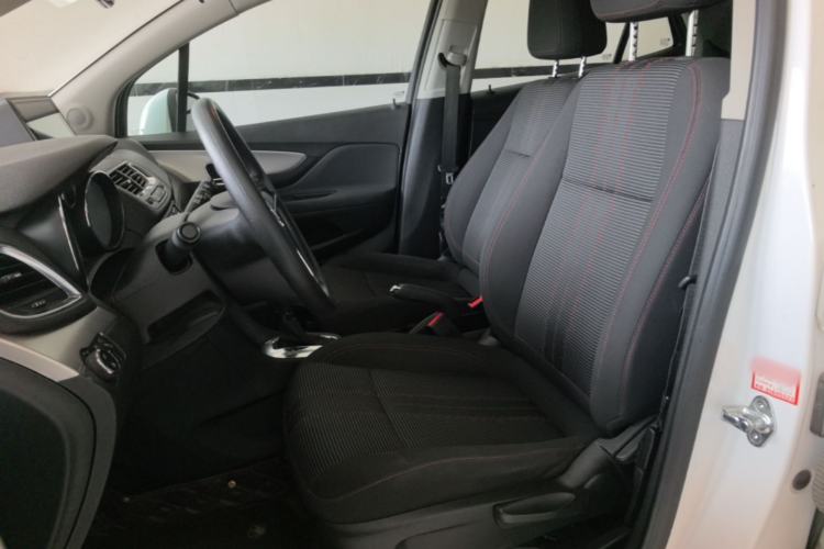 Used Buick Encore 2015 1.4T Automatic Two-Wheel Drive Urban Elite Version Left Front Seat