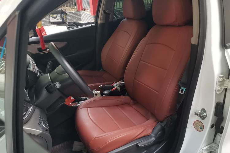 Used Buick Encore 2015 1.4T Automatic Two-Wheel Drive Urban Elite Version Left Front Seat