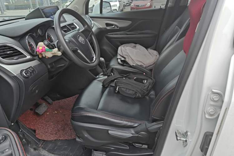 Used Buick Encore 2015 1.4T Automatic Two-Wheel Drive Urban Elite Version Left Front Seat