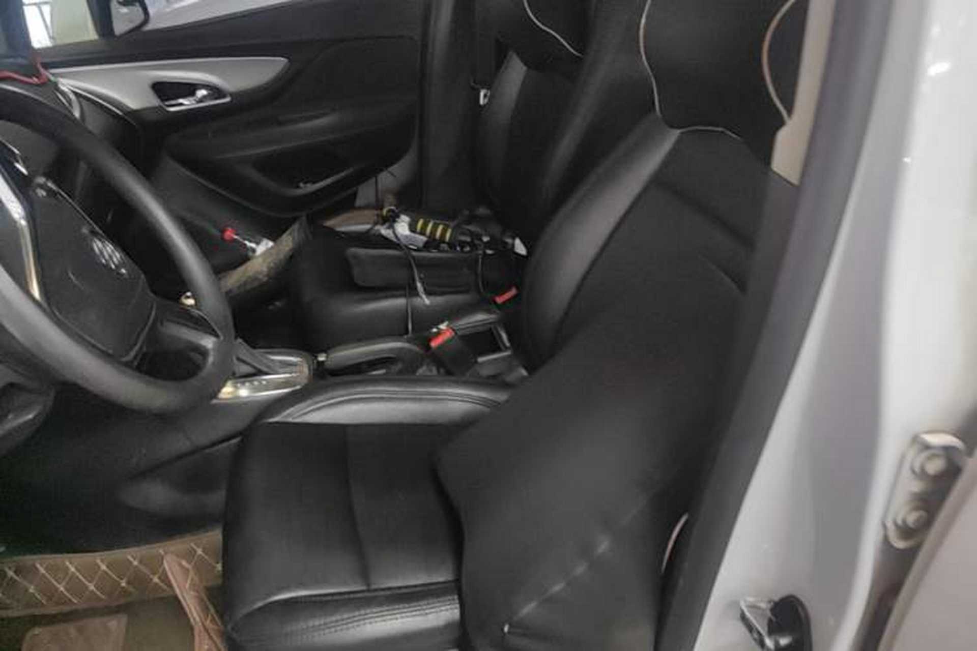 Used Buick Encore 2015 1.4T Automatic Two-Wheel Drive Urban Elite Version Left Front Seat