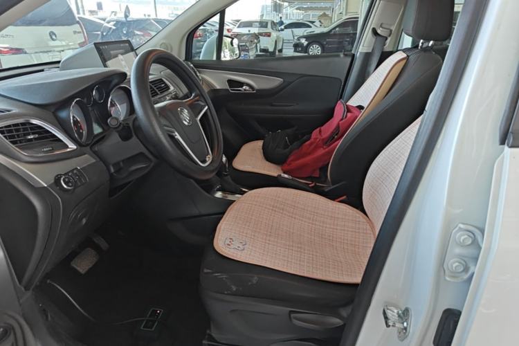 Used Buick Encore 2015 1.4T Automatic Two-Wheel Drive Urban Elite Version Left Front Seat