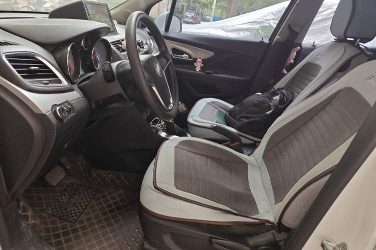 Used Buick Encore 2015 1.4T Automatic Two-Wheel Drive Urban Elite Version Left Front Seat