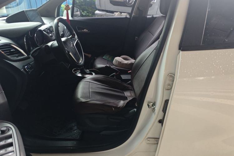 Used Buick Encore 2015 1.4T Automatic Two-Wheel Drive Urban Elite Version Left Front Seat