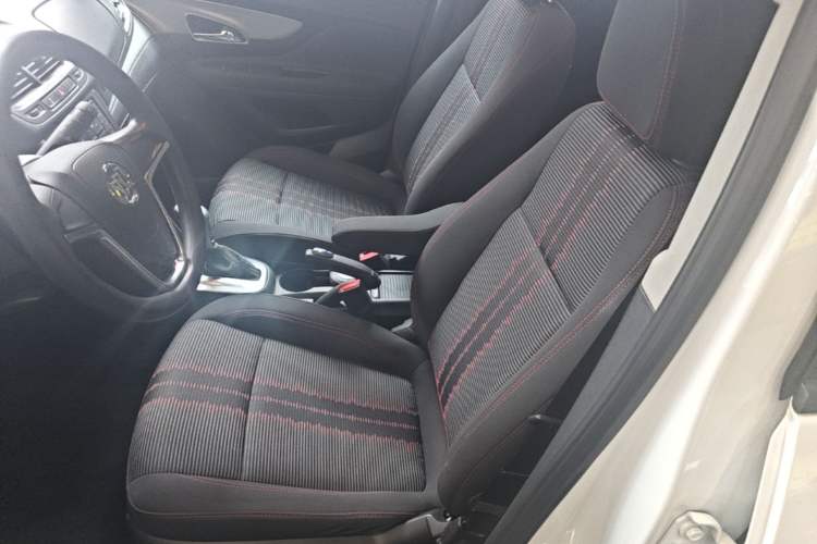 Used Buick Encore 2015 1.4T Automatic Two-Wheel Drive Urban Elite Version Left Front Seat