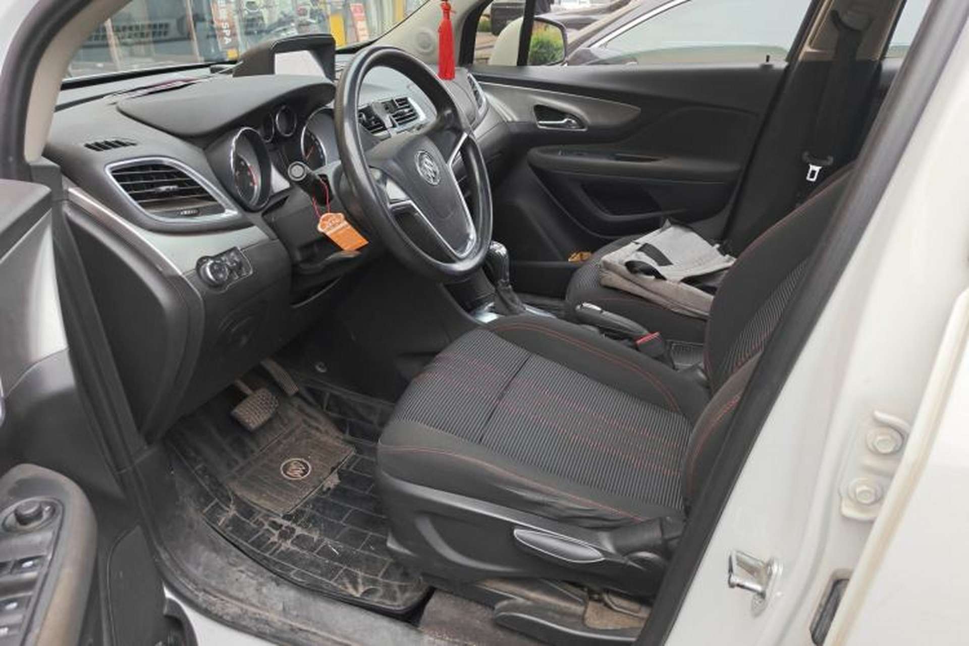Used Buick Encore 2015 1.4T Automatic Two-Wheel Drive Urban Elite Version Left Front Seat