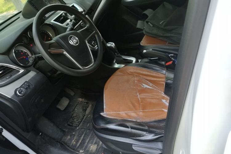Used Buick Encore 2015 1.4T Automatic Two-Wheel Drive Urban Elite Version Left Front Seat