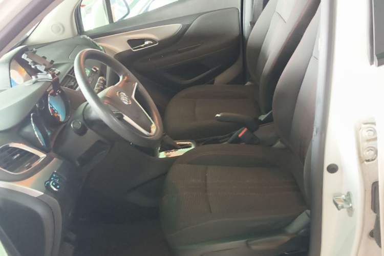 Used Buick Encore 2015 1.4T Automatic Two-Wheel Drive Urban Elite Version Left Front Seat