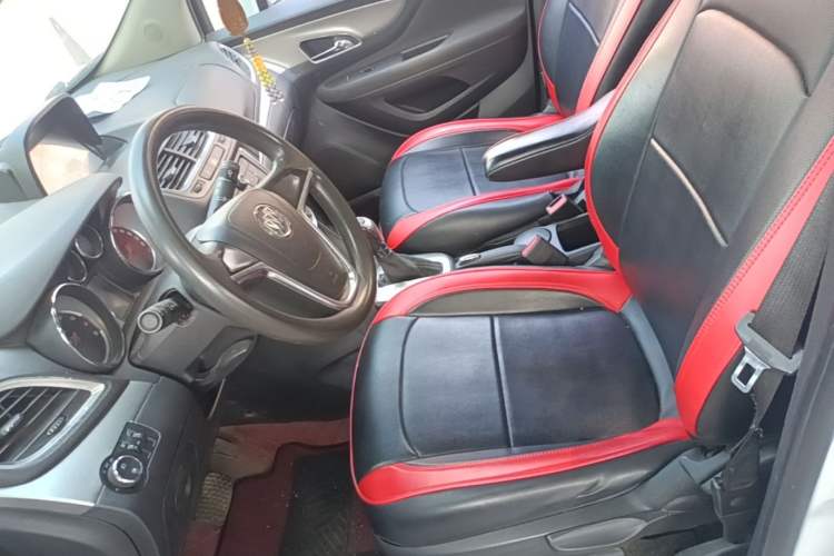 Used Buick Encore 2015 1.4T Automatic Two-Wheel Drive Urban Elite Version Left Front Seat