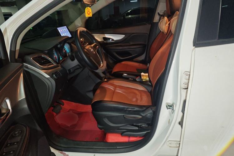 Used Buick Encore 2015 1.4T Automatic Two-Wheel Drive Urban Elite Version Left Front Seat