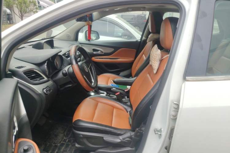 Used Buick Encore 2015 1.4T Automatic Two-Wheel Drive Urban Elite Version Left Front Seat