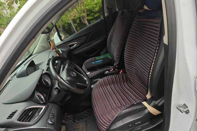 Used Buick Encore 2015 1.4T Automatic Two-Wheel Drive Urban Leading Model Left Front Seat
