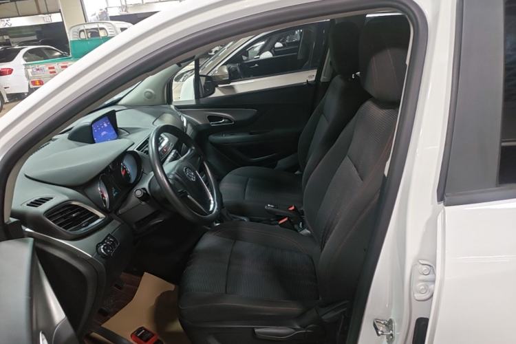 Used Buick Encore 2015 1.4T Automatic Two-Wheel Drive Urban Elite Version Left Front Seat