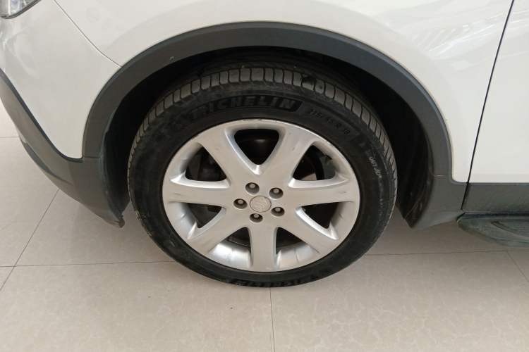 Used Buick Encore 2015 1.4T Automatic Two-Wheel Drive Urban Leading Model Left Front Wheel Hub